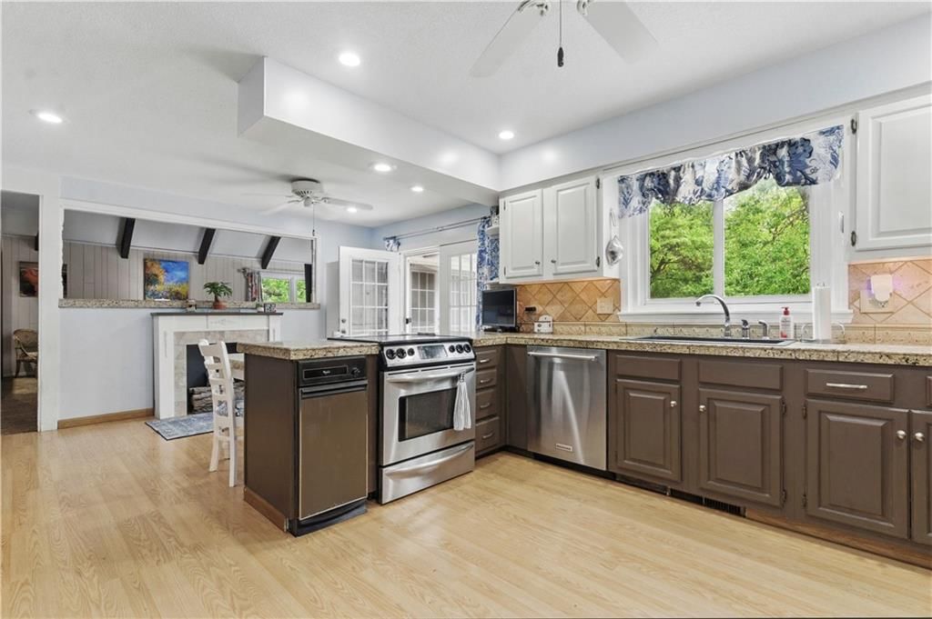 16524 Horton Street — photo 24