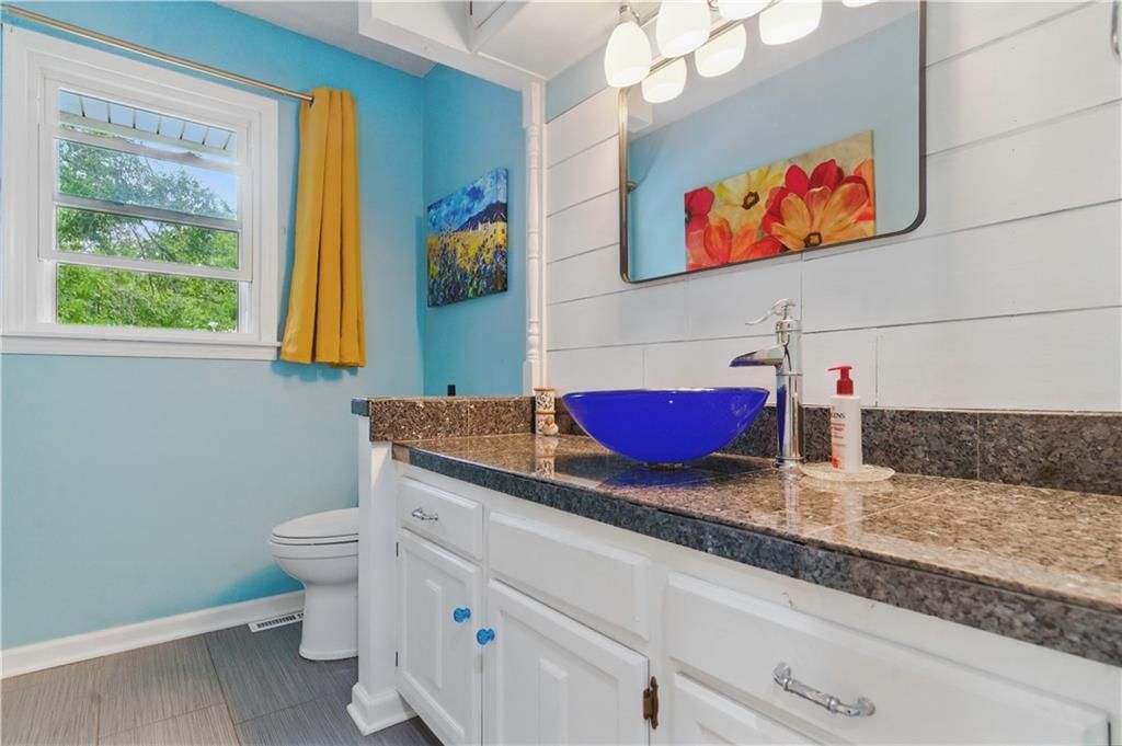 16524 Horton Street — photo 29