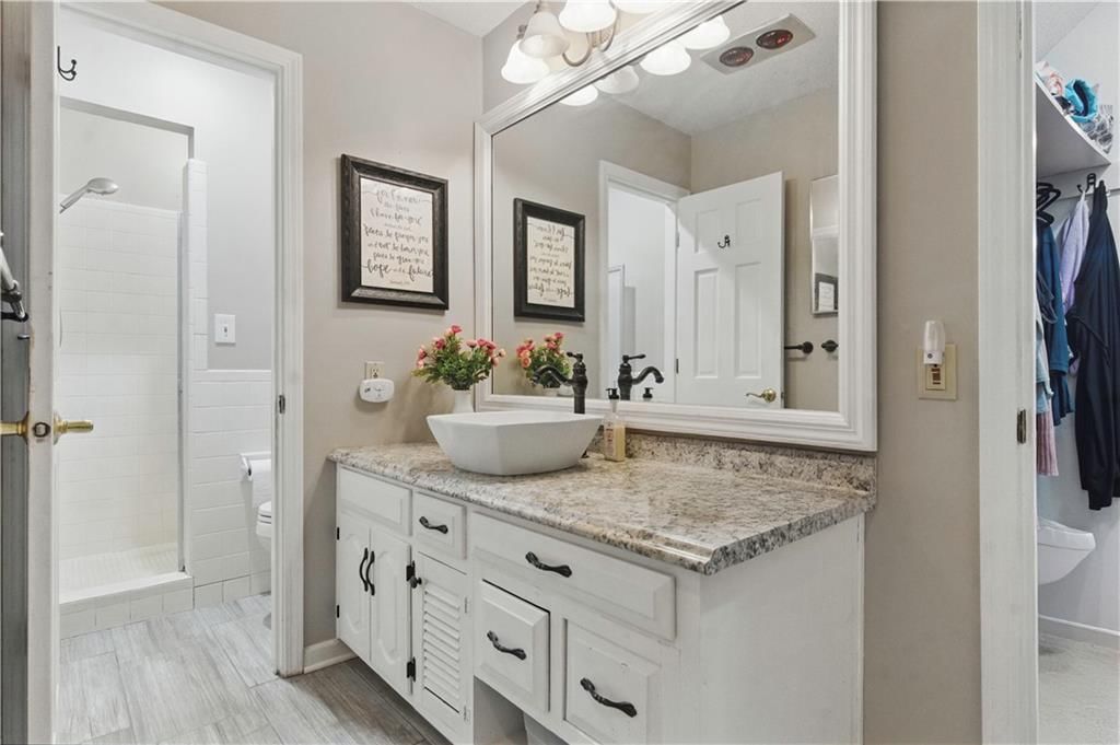 16524 Horton Street — photo 38