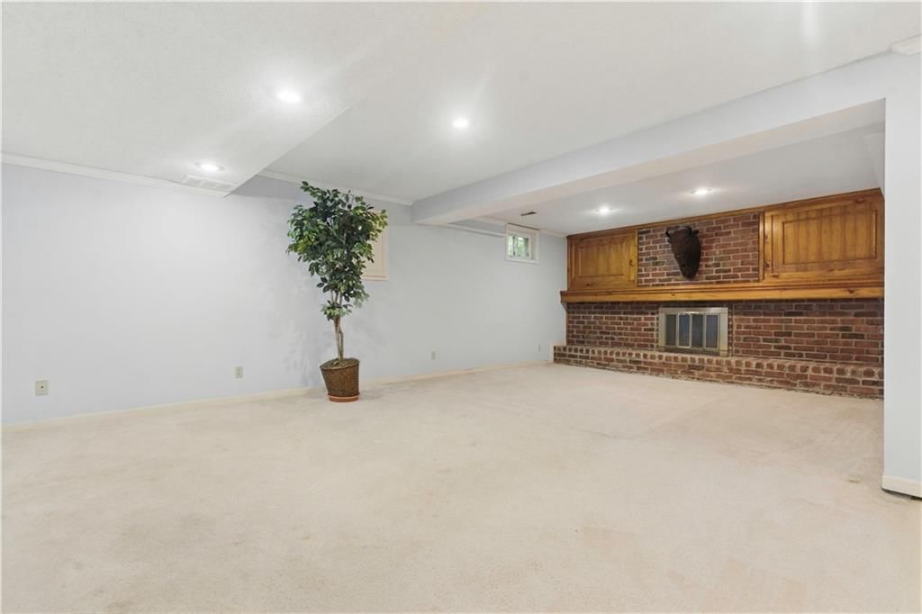 16524 Horton Street — photo 51
