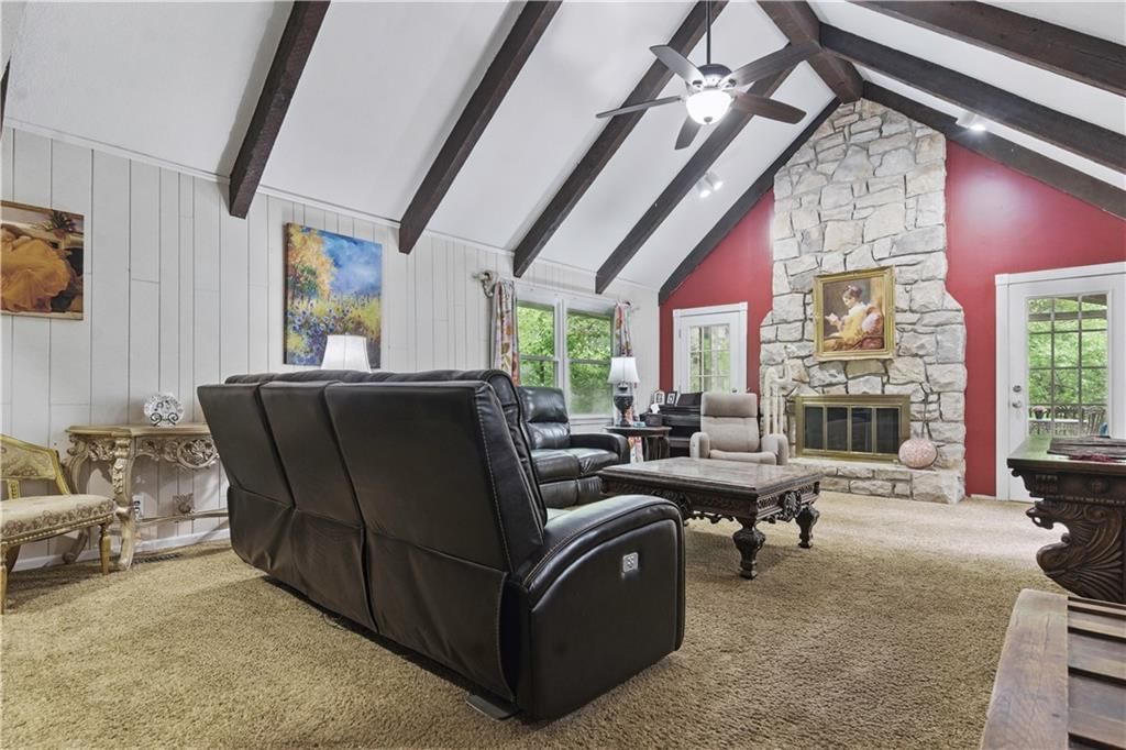16524 Horton Street — photo 9