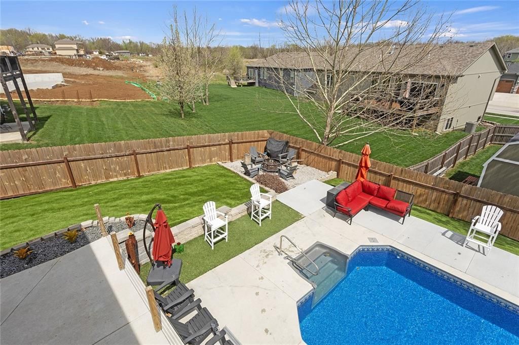 1217 N Holland Drive — photo 44