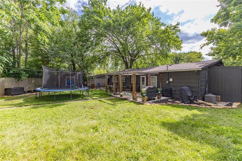 2631 S 52nd Street — photo 33