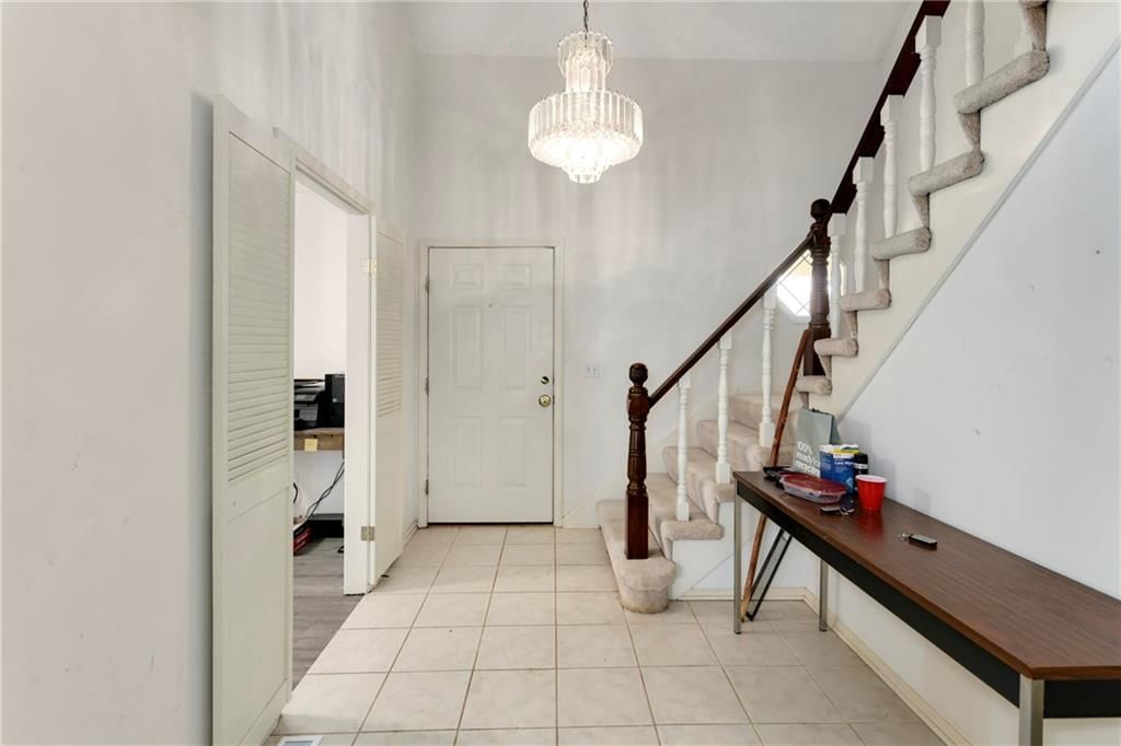 3618 NW Blue Jacket Drive — photo 2