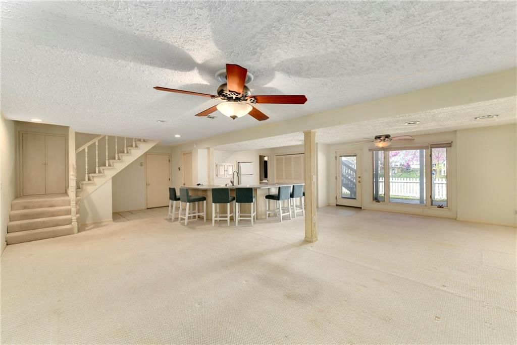 3618 NW Blue Jacket Drive — photo 27