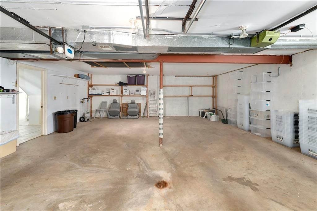 3618 NW Blue Jacket Drive — photo 31