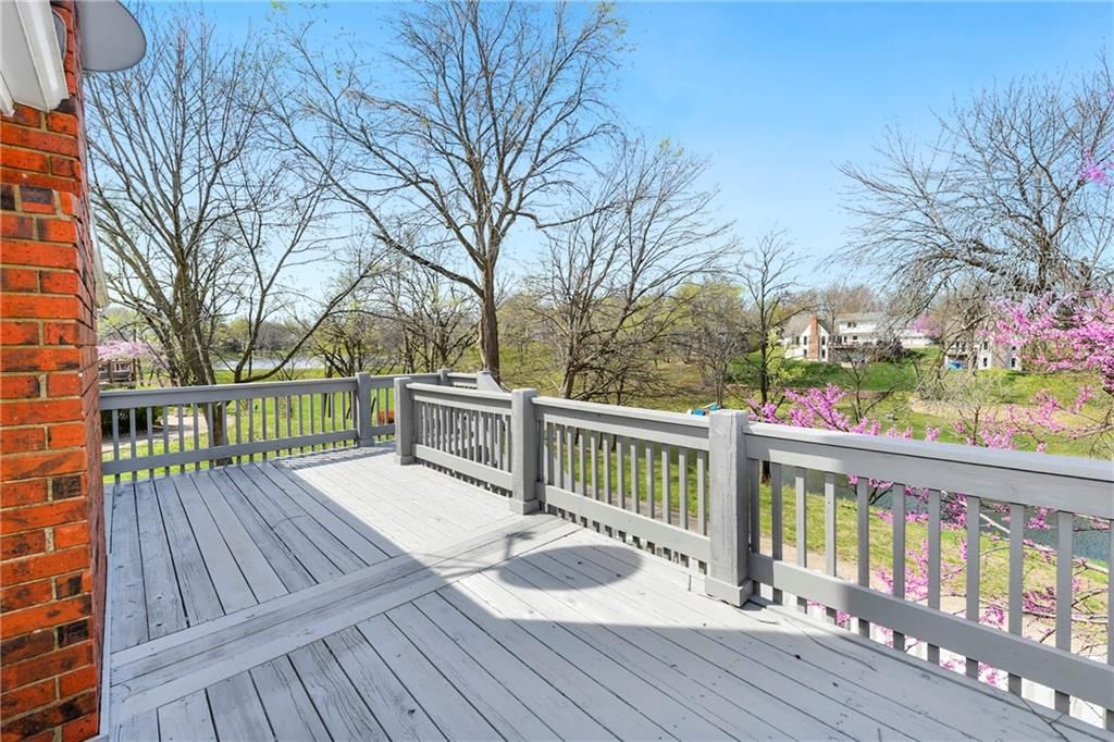 3618 NW Blue Jacket Drive — photo 32