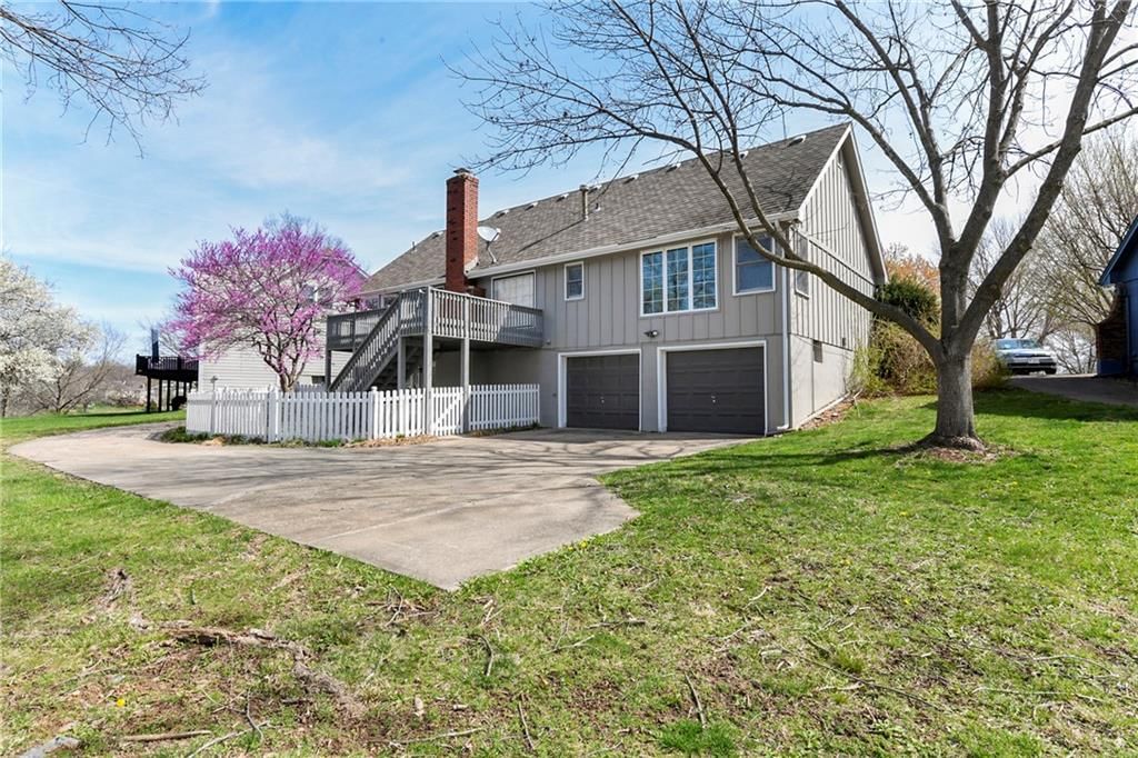 3618 NW Blue Jacket Drive — photo 35