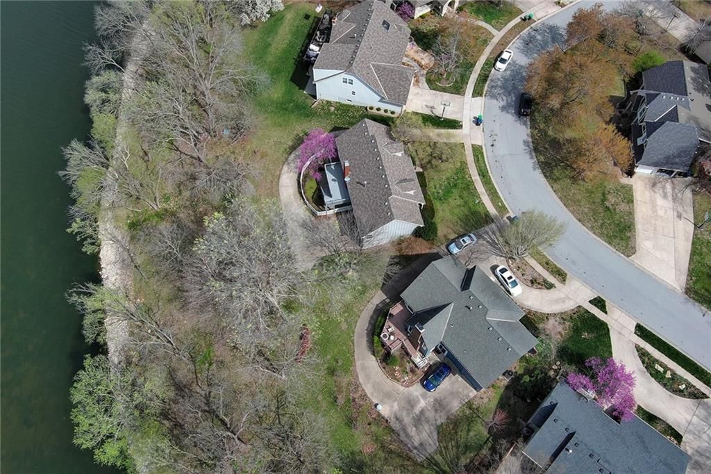 3618 NW Blue Jacket Drive — photo 42