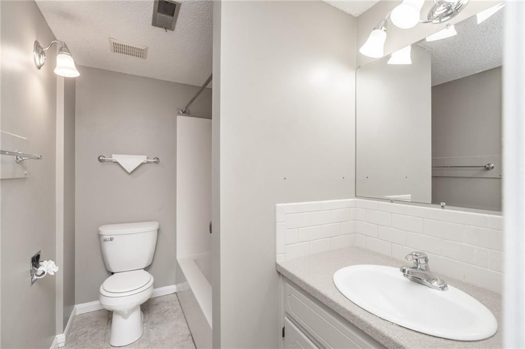 4025 Crossgate Court — photo 15