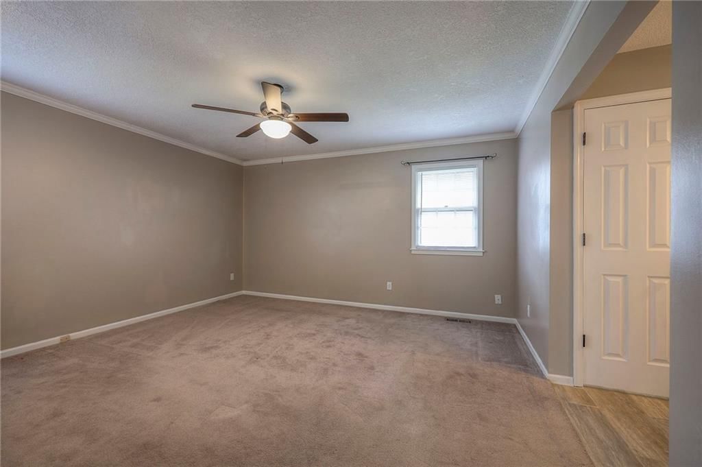 14638 W 85TH Terrace — photo 27
