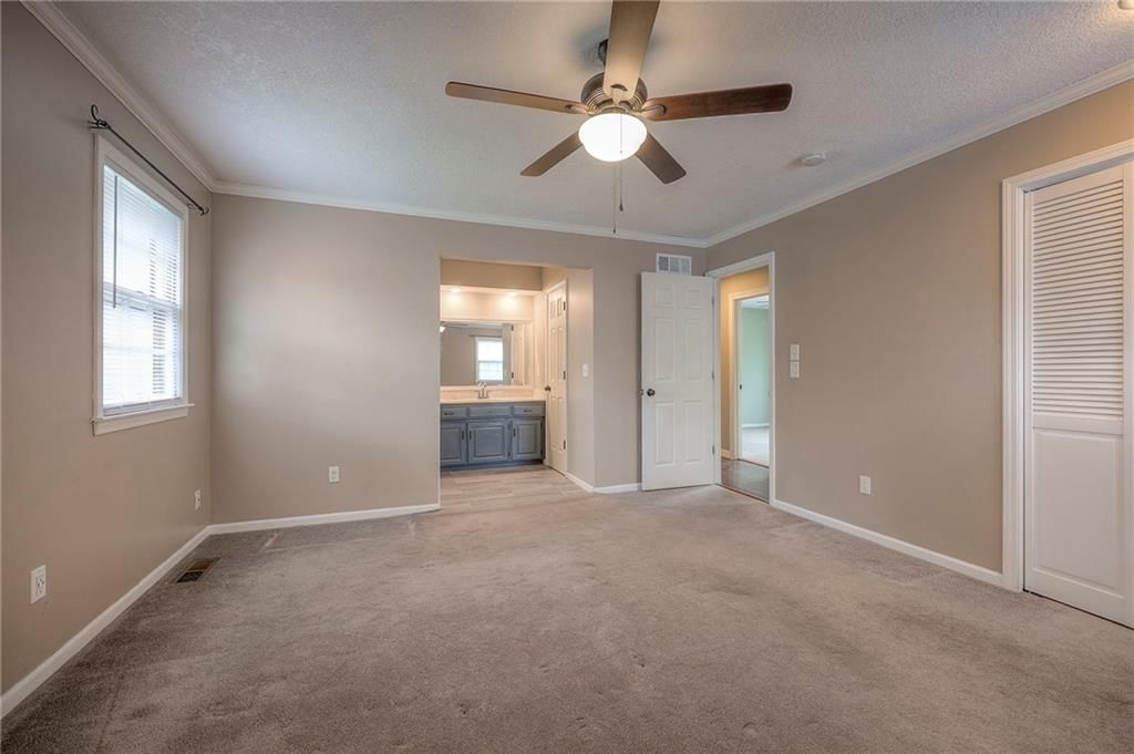 14638 W 85TH Terrace — photo 29