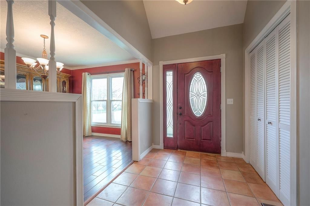 14638 W 85TH Terrace — photo 9