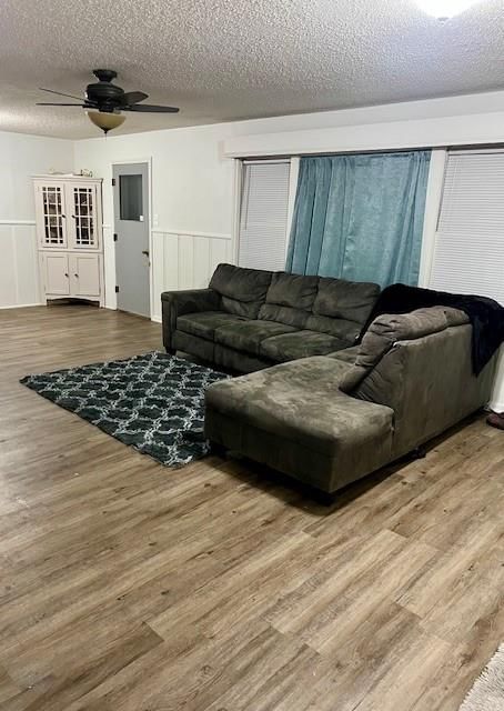 600 W Hickory Street — photo 6