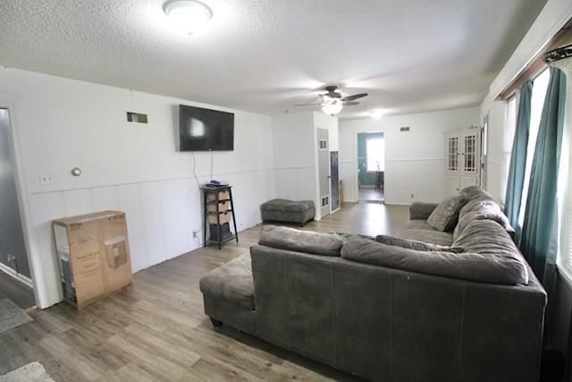 600 W Hickory Street — photo 8