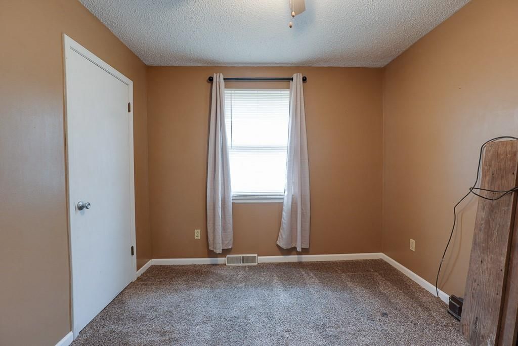 16916 E 4th, South Street — photo 16