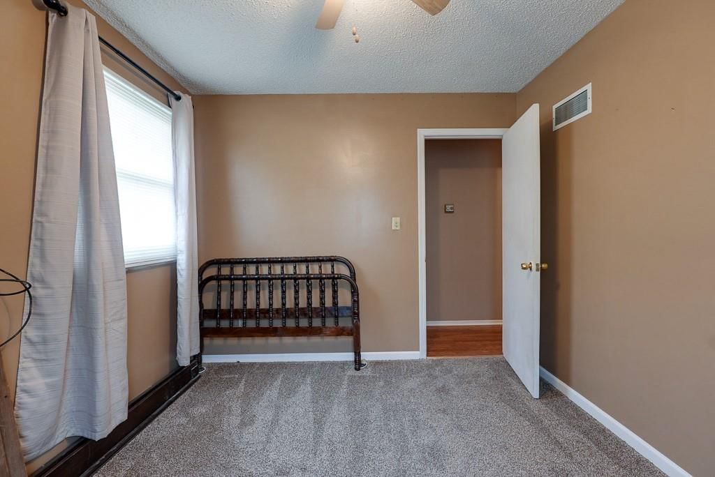 16916 E 4th, South Street — photo 17