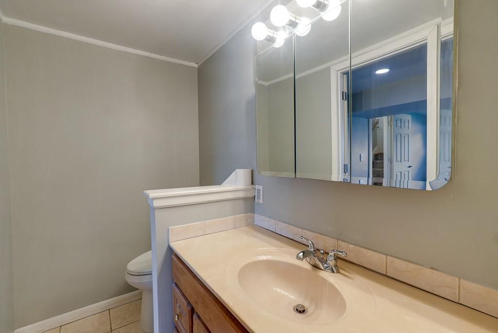16916 E 4th, South Street — photo 20