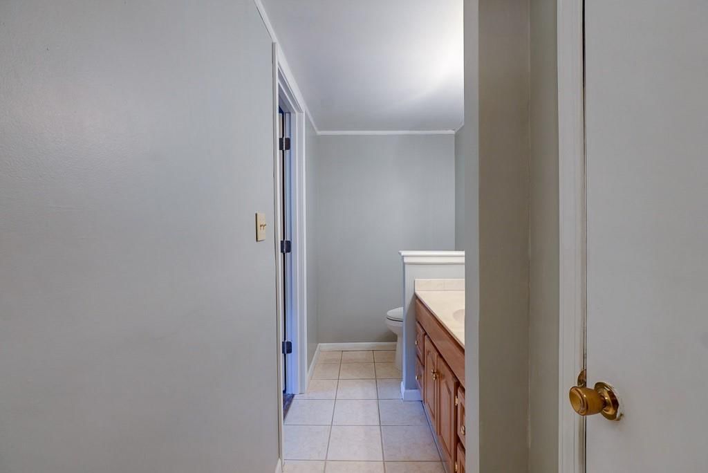16916 E 4th, South Street — photo 21