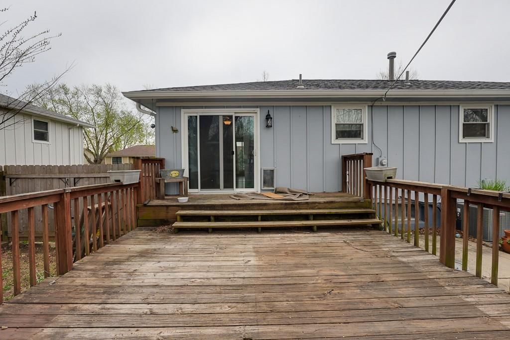 16916 E 4th, South Street — photo 23