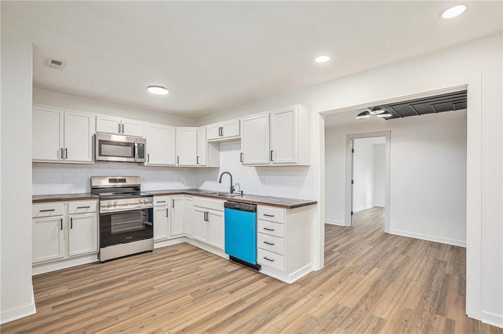 7406 E 51ST Street — photo 12