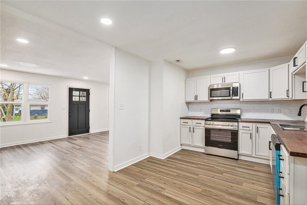 7406 E 51ST Street — photo 13