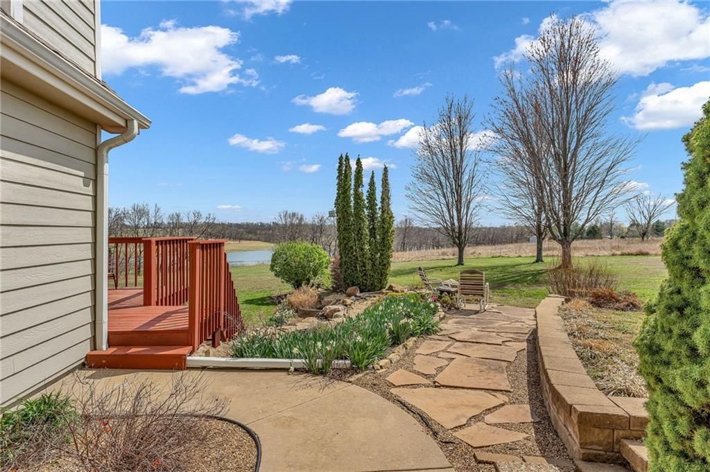 13668 Shawnee Heights Road — photo 44