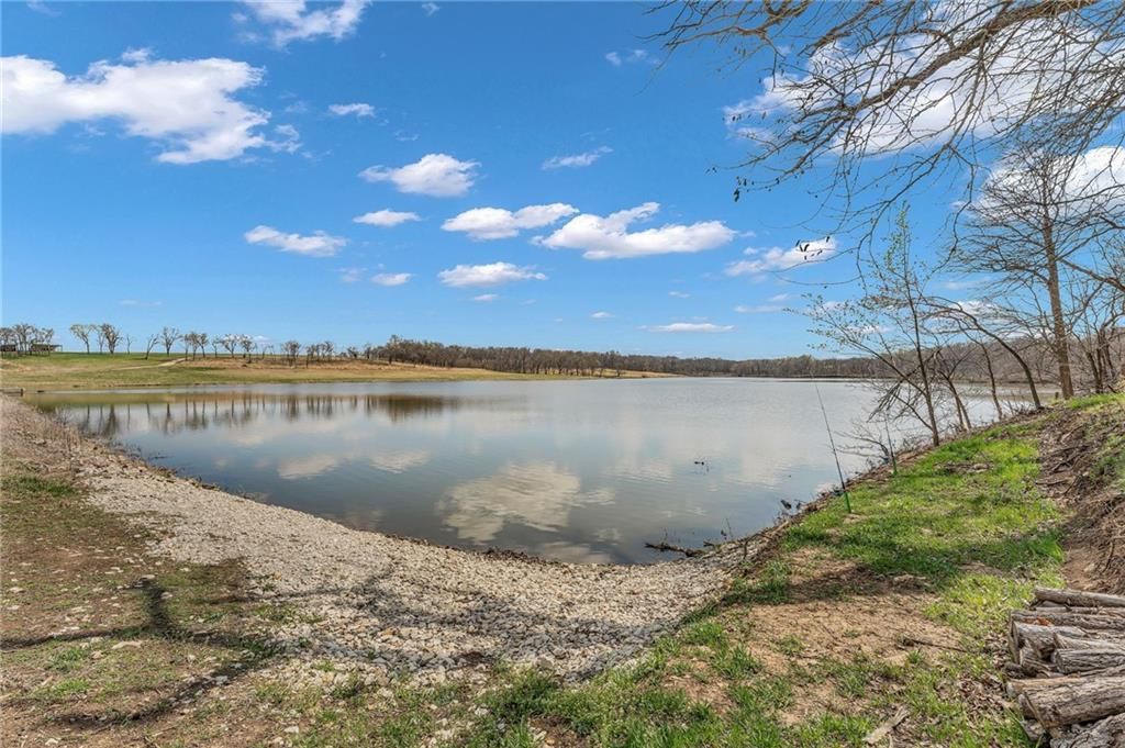 13668 Shawnee Heights Road — photo 78