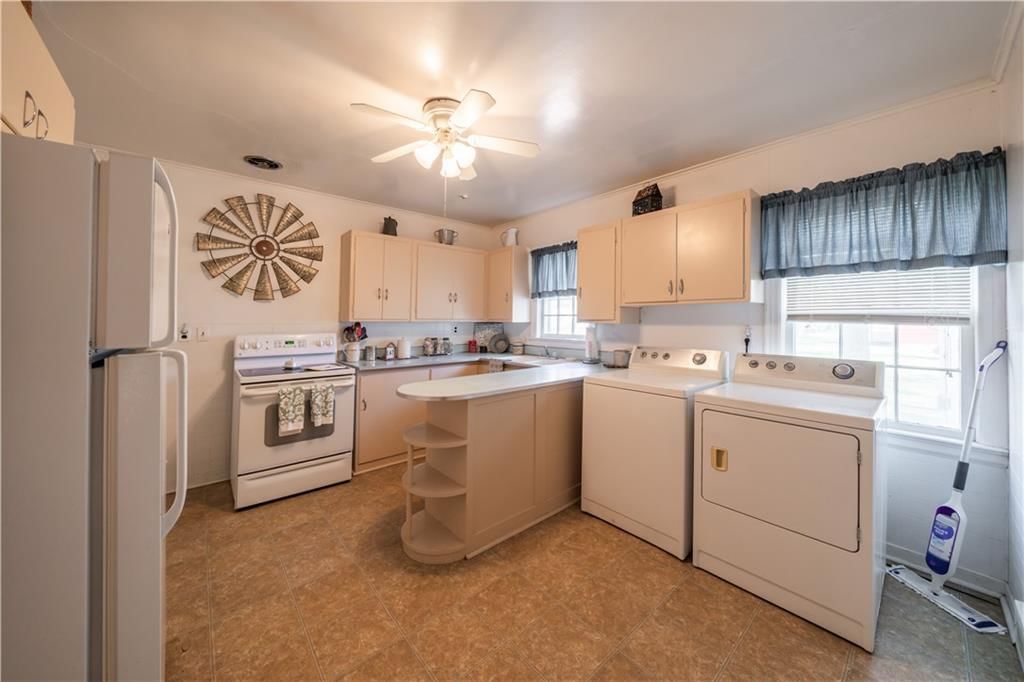 1319 Madison Street — photo 14