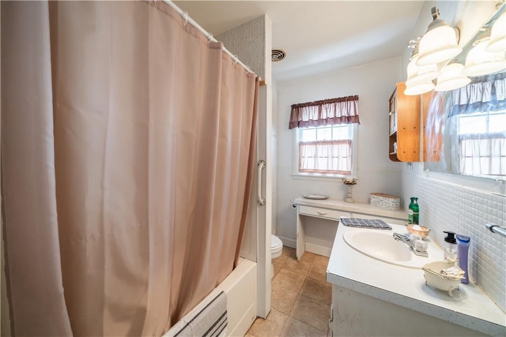 1319 Madison Street — photo 17