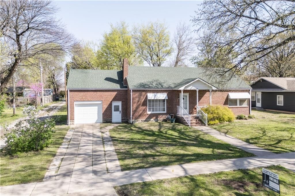 1319 Madison Street — photo 3