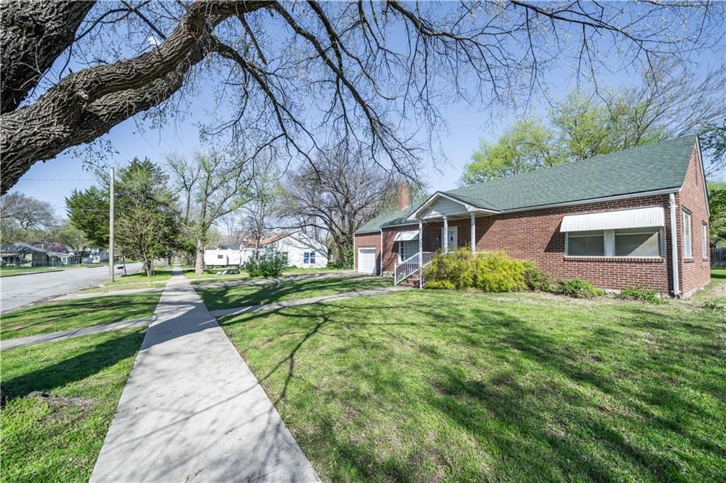 1319 Madison Street — photo 24