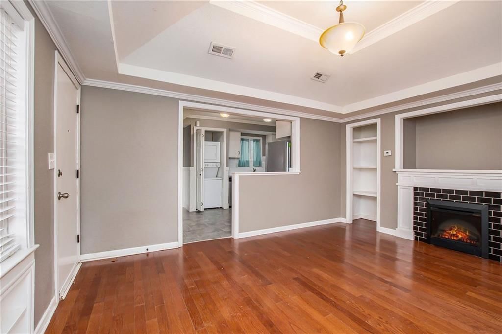 116 E 78th Terrace — photo 12