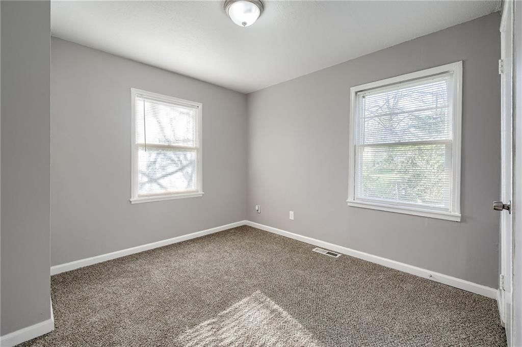 4805 E 43rd Street — photo 11