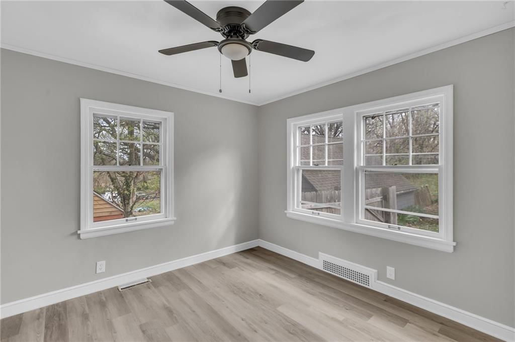 715 E Gudgell Avenue — photo 17