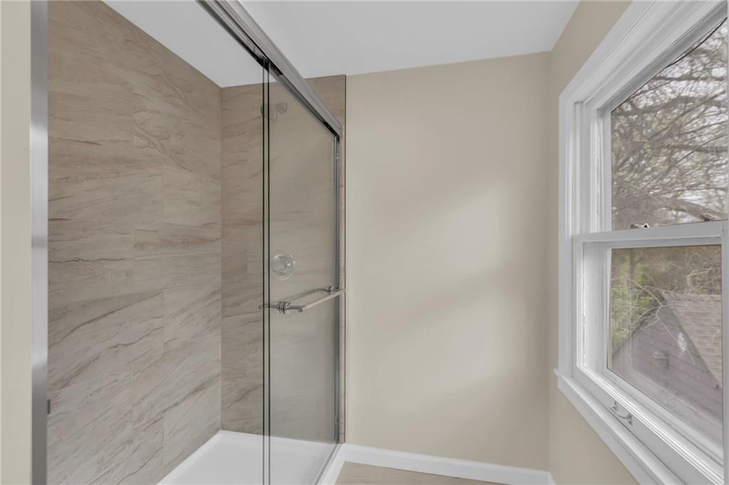 715 E Gudgell Avenue — photo 24