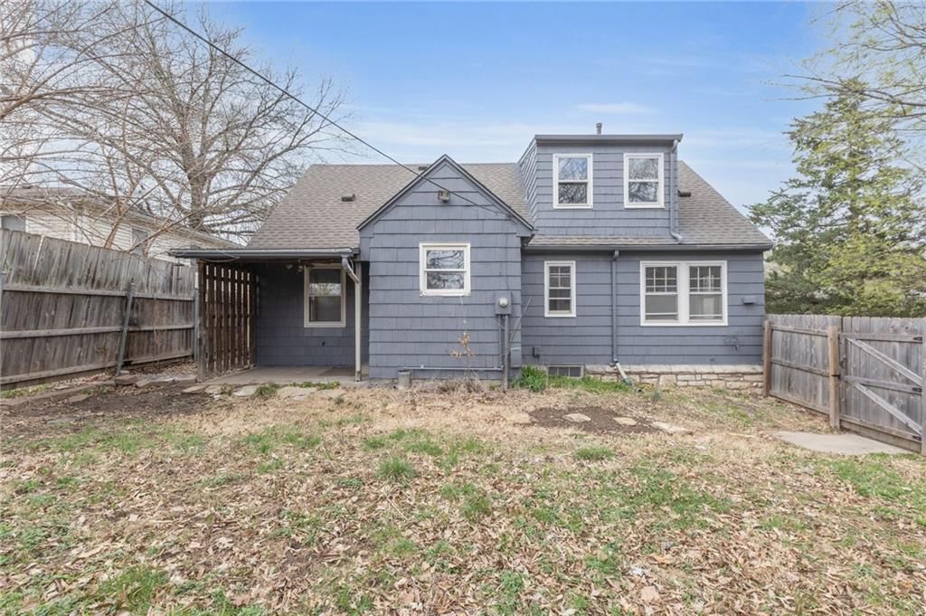 715 E Gudgell Avenue — photo 26