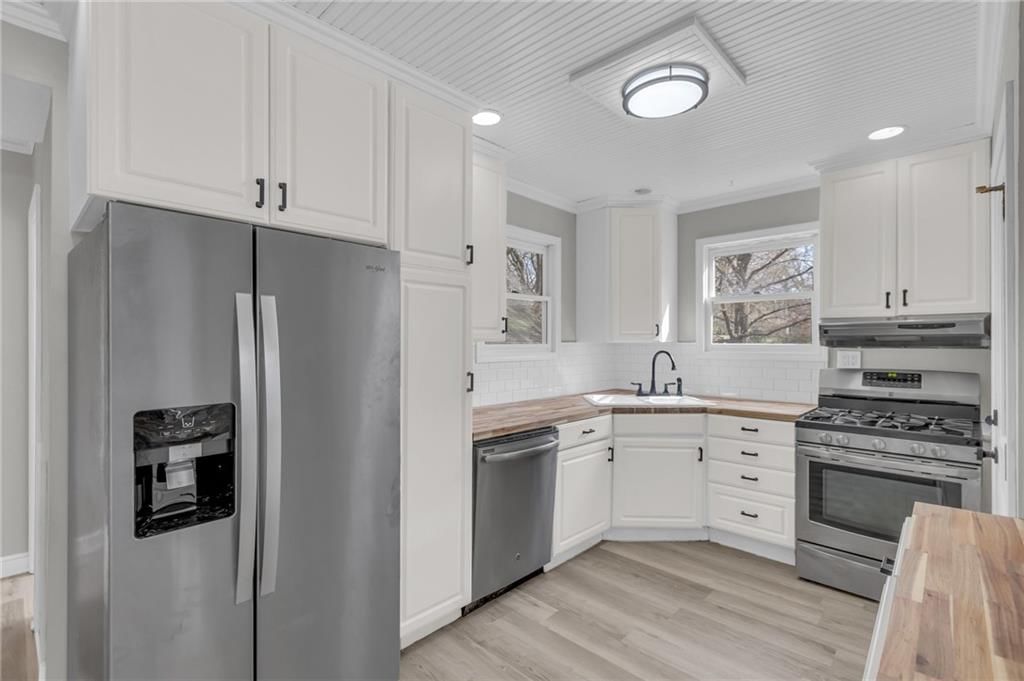 715 E Gudgell Avenue — photo 10