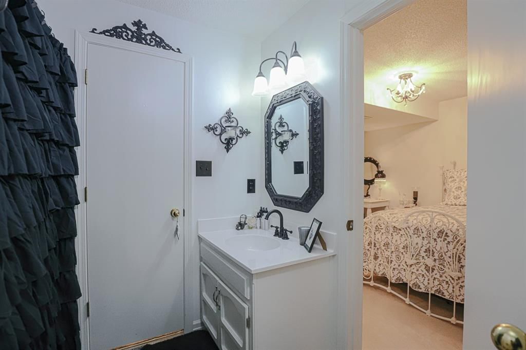 1911 SW Brighton Place — photo 43