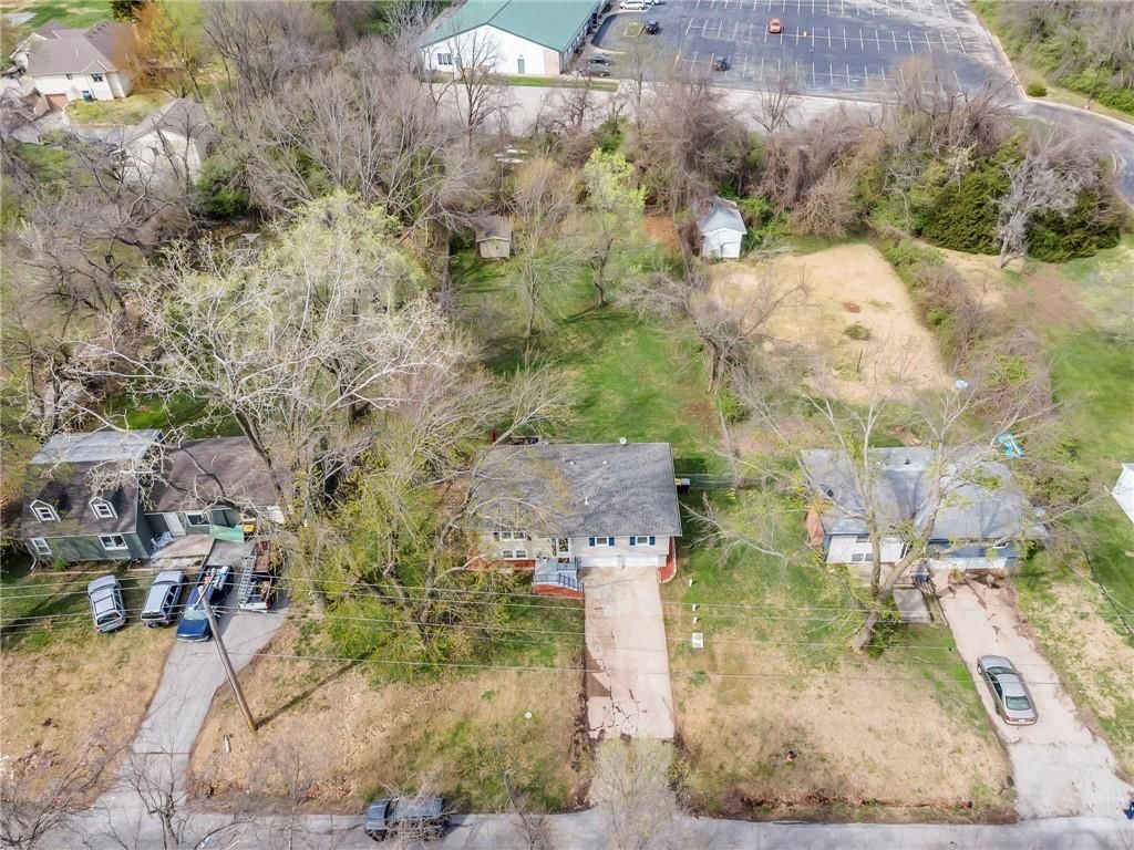 7610 E 102nd Street — photo 28