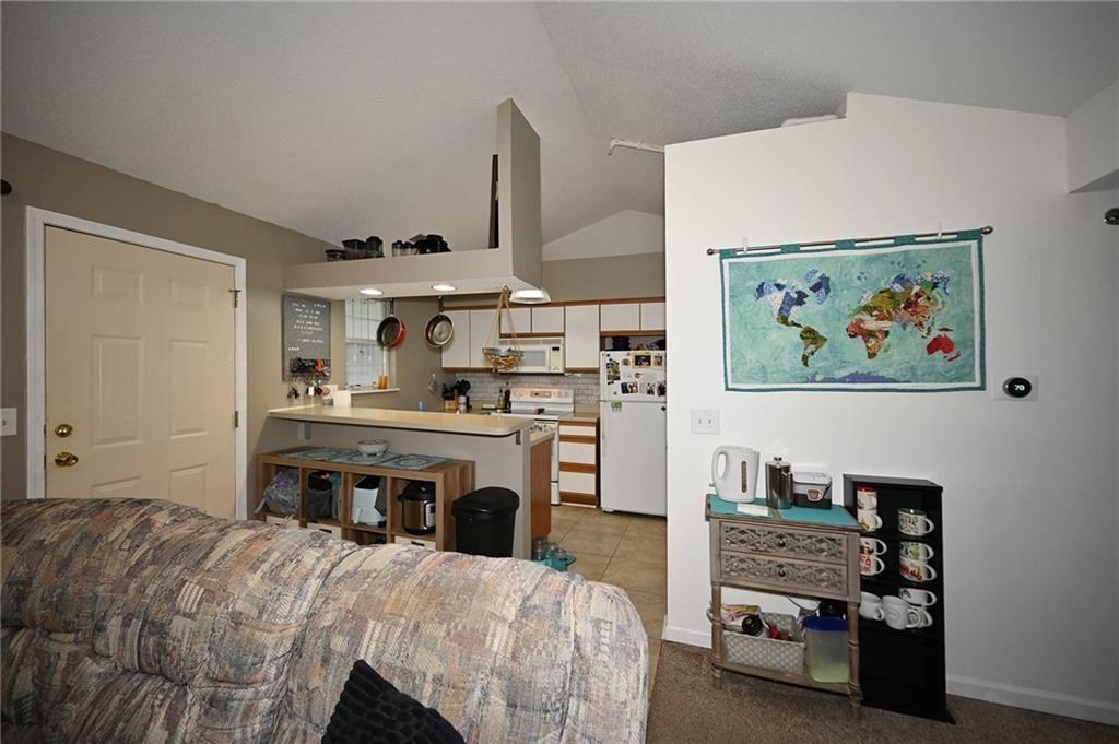 6956 N Olive Street — photo 9