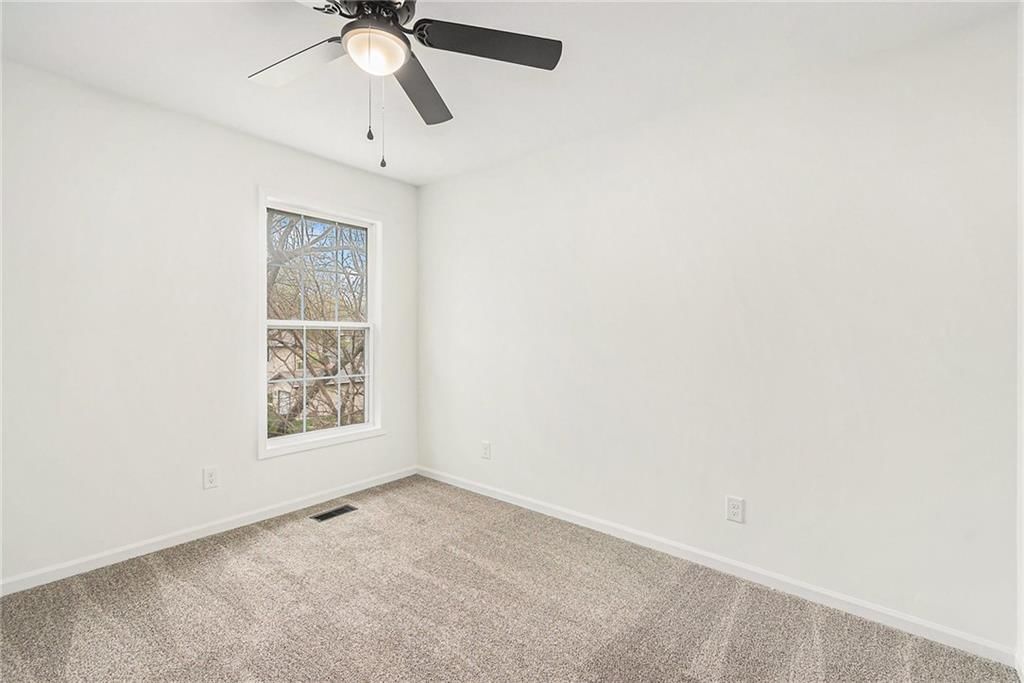 806 S Woodbine Road — photo 12