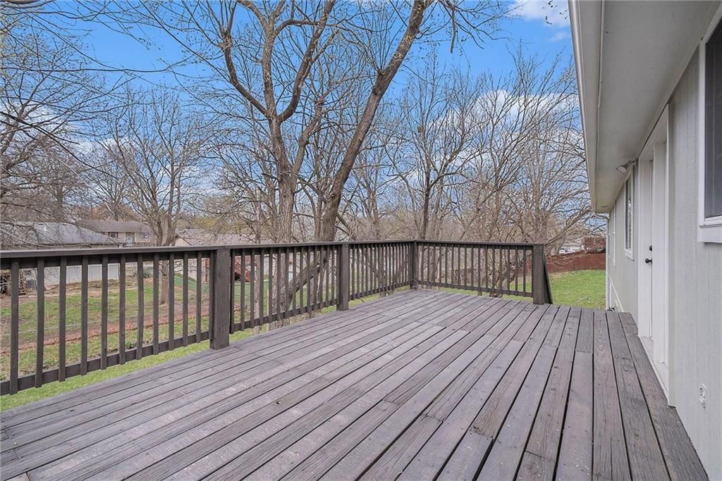 806 S Woodbine Road — photo 27