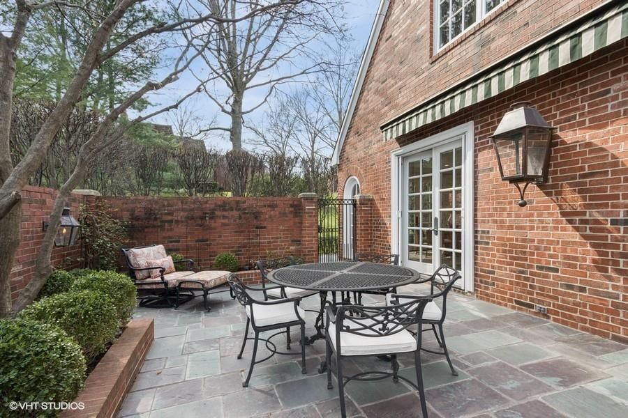 26 Compton Court — photo 33