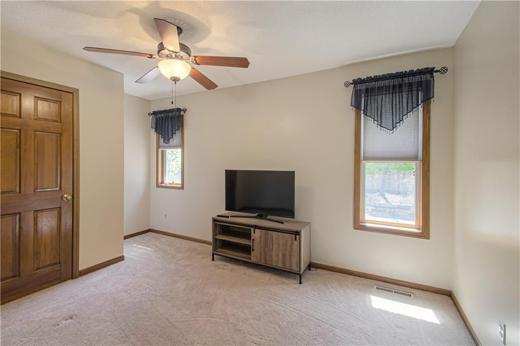1105 Wellington Way — photo 14