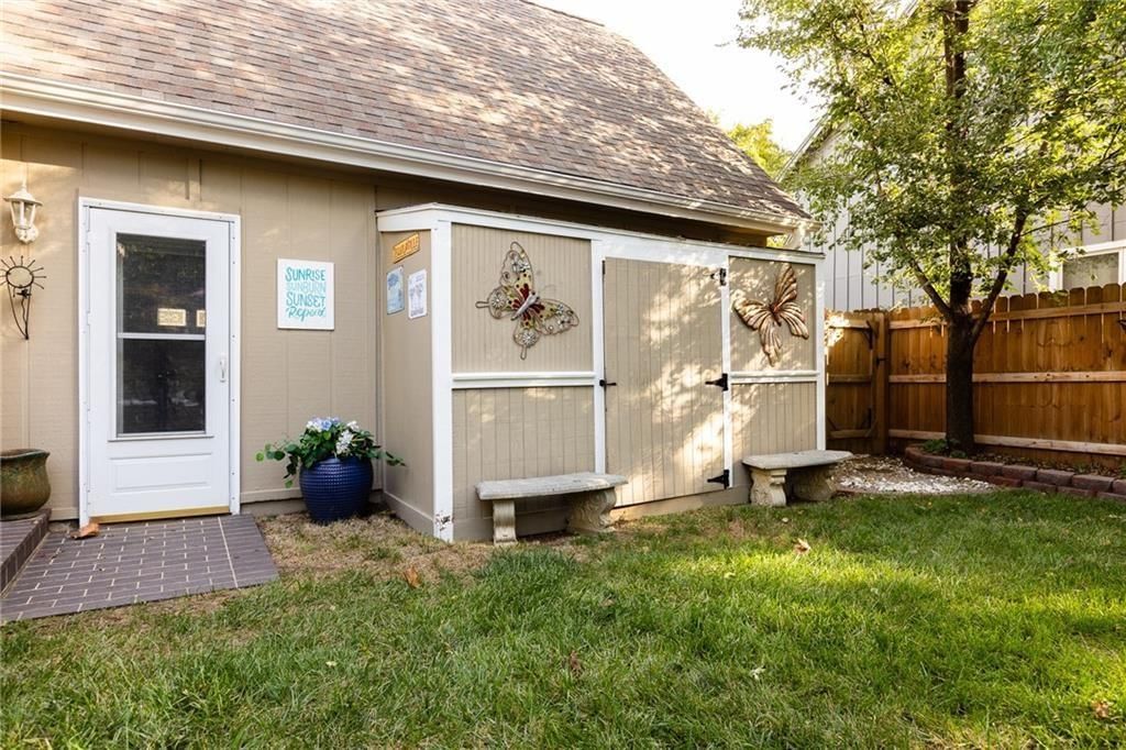 1105 Wellington Way — photo 30