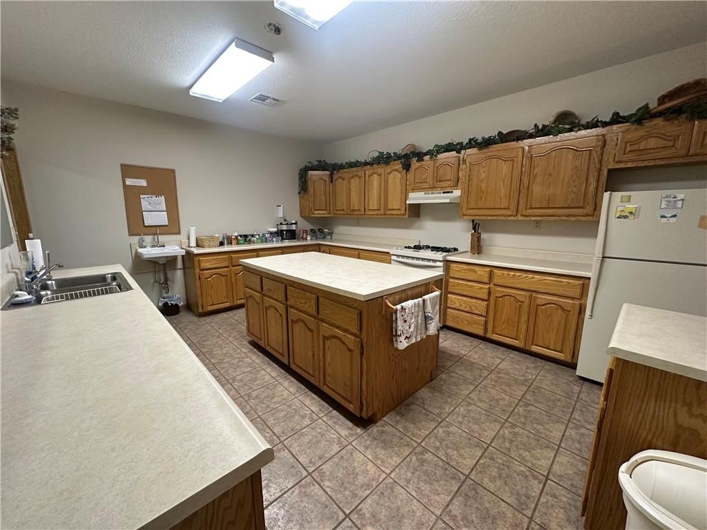 3906 CR 2600 — photo 7