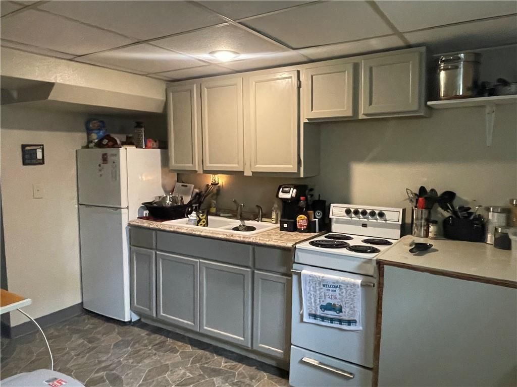 1016 S Cedar Street — photo 16