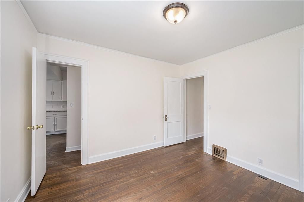 1901 E 70th Terrace — photo 13