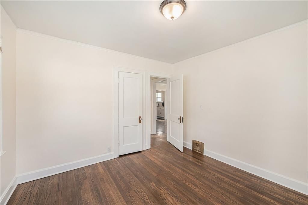 1901 E 70th Terrace — photo 18